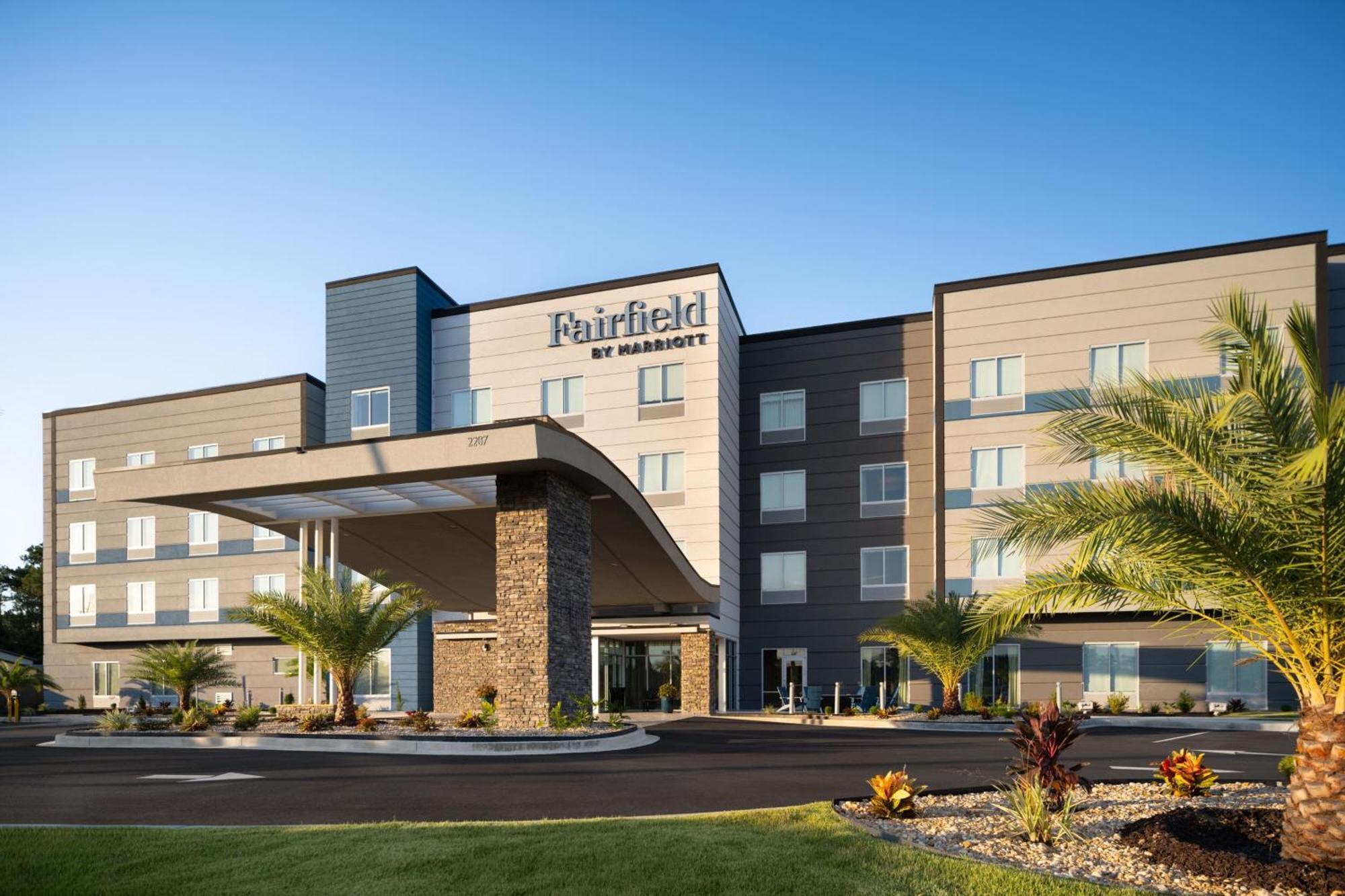 Fairfield By Marriott Inn & Suites Уэйкросс Экстерьер фото